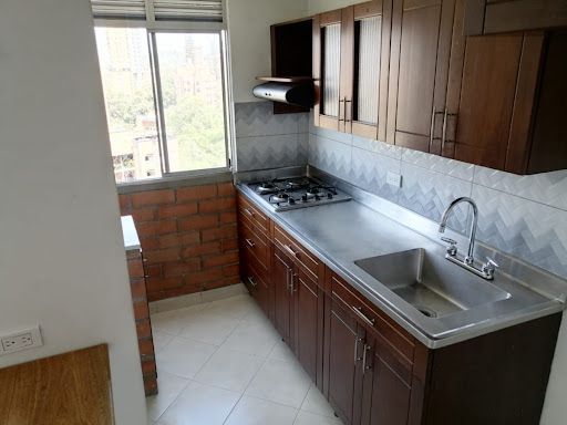 Apartamento en arriendo Antioquia Medellín Castropol 50 m2 Habitaciones 2 Baños 2 Garajes 1 Precio $2700000