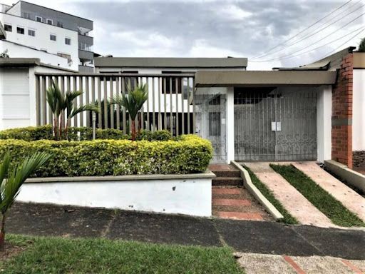 Casa en arriendo Risaralda Pereira Los Alamos 156 m2 Habitaciones 3 Baños 4 Garajes 2 Precio $5000000