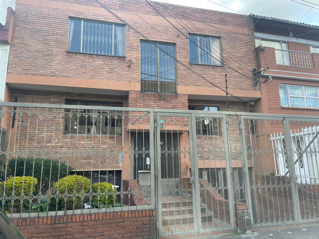 Apartamento en venta Cundinamarca Bogotá La Capuchina 93 m2 Habitaciones 3 Baños 3 Garajes 1 Precio $420000000