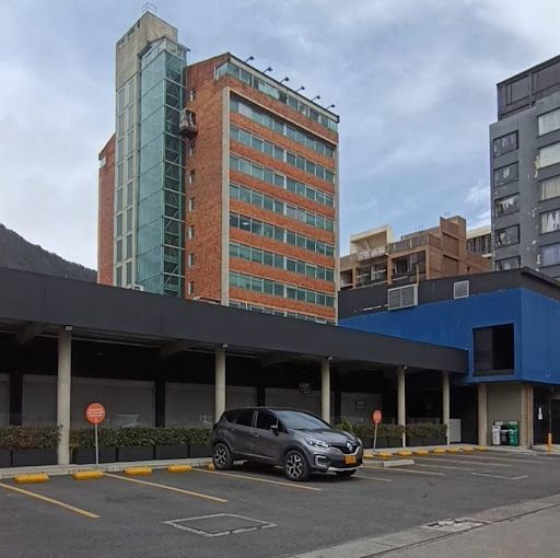 Local en arriendo Cundinamarca Bogotá Quesada 5 m2 Habitaciones 0 Baños 3 Garajes 1 Precio $700000