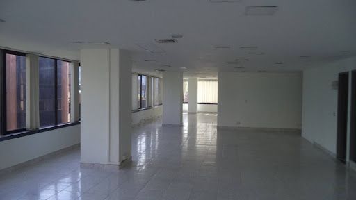 Oficina en arriendo Antioquia Medellín Alejandria 160 m2 Habitaciones 0 Baños 2 Garajes 2 Precio $13000000