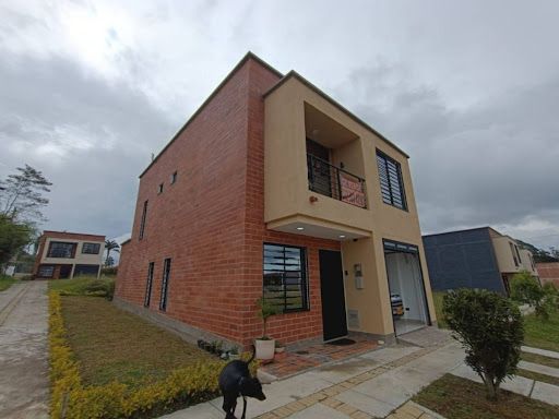 Casa en venta Antioquia El Carmen De Viboral Obrero 150 m2 Habitaciones 3 Baños 4 Garajes 1 Precio $580000000