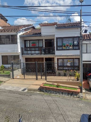 Casa en venta Antioquia Rionegro El Porvenir 180 m2 Habitaciones 3 Baños 2 Garajes 1 Precio $850000000