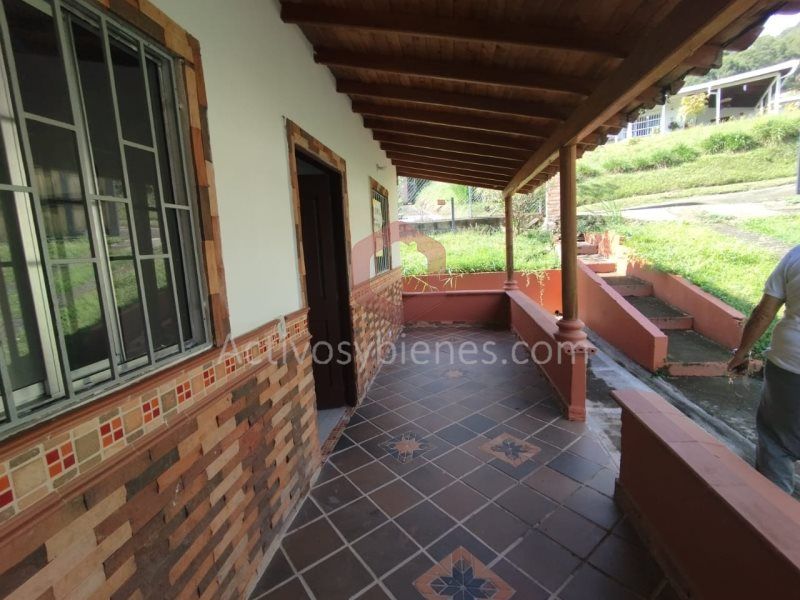 Casa en arriendo Antioquia Envigado San Rafael 95 m2 Habitaciones 3 Baños 2 Garajes 5 Precio $4000000