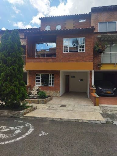Apartamento en venta Antioquia La Estrella Las Brisas 170 m2 Habitaciones 3 Baños 3 Garajes 2 Precio $900000000