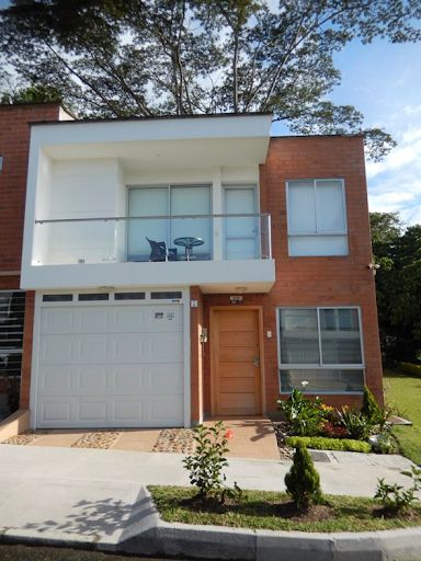 Casa en arriendo Antioquia Rionegro San Antonio 114 m2 Habitaciones 4 Baños 3 Garajes 1 Precio $5000000