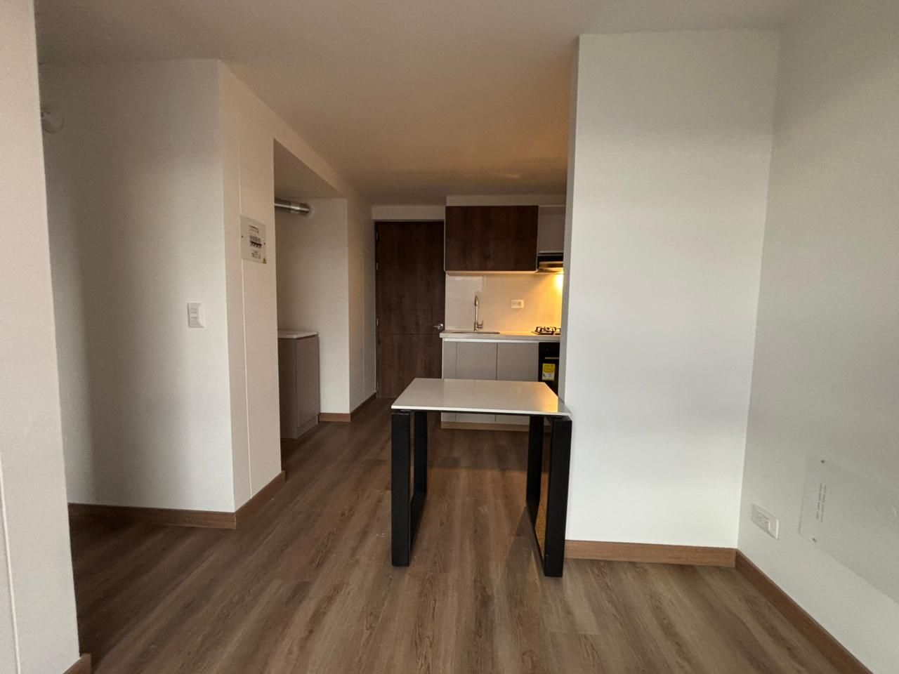 Apartamento en arriendo Cundinamarca Bogotá Cjr Centrik Town Salitre 42 m2 Habitaciones 3 Baños 1 Garajes 1 Precio $2500000