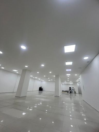 Local en arriendo Antioquia Itagüí Camparola 350 m2 Habitaciones 0 Baños 0 Garajes 0 Precio $4500000