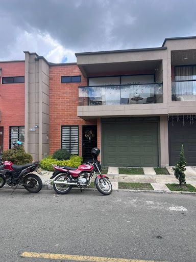 Casa en venta Antioquia Rionegro San Antonio 136 m2 Habitaciones 3 Baños 3 Garajes 1 Precio $820000000