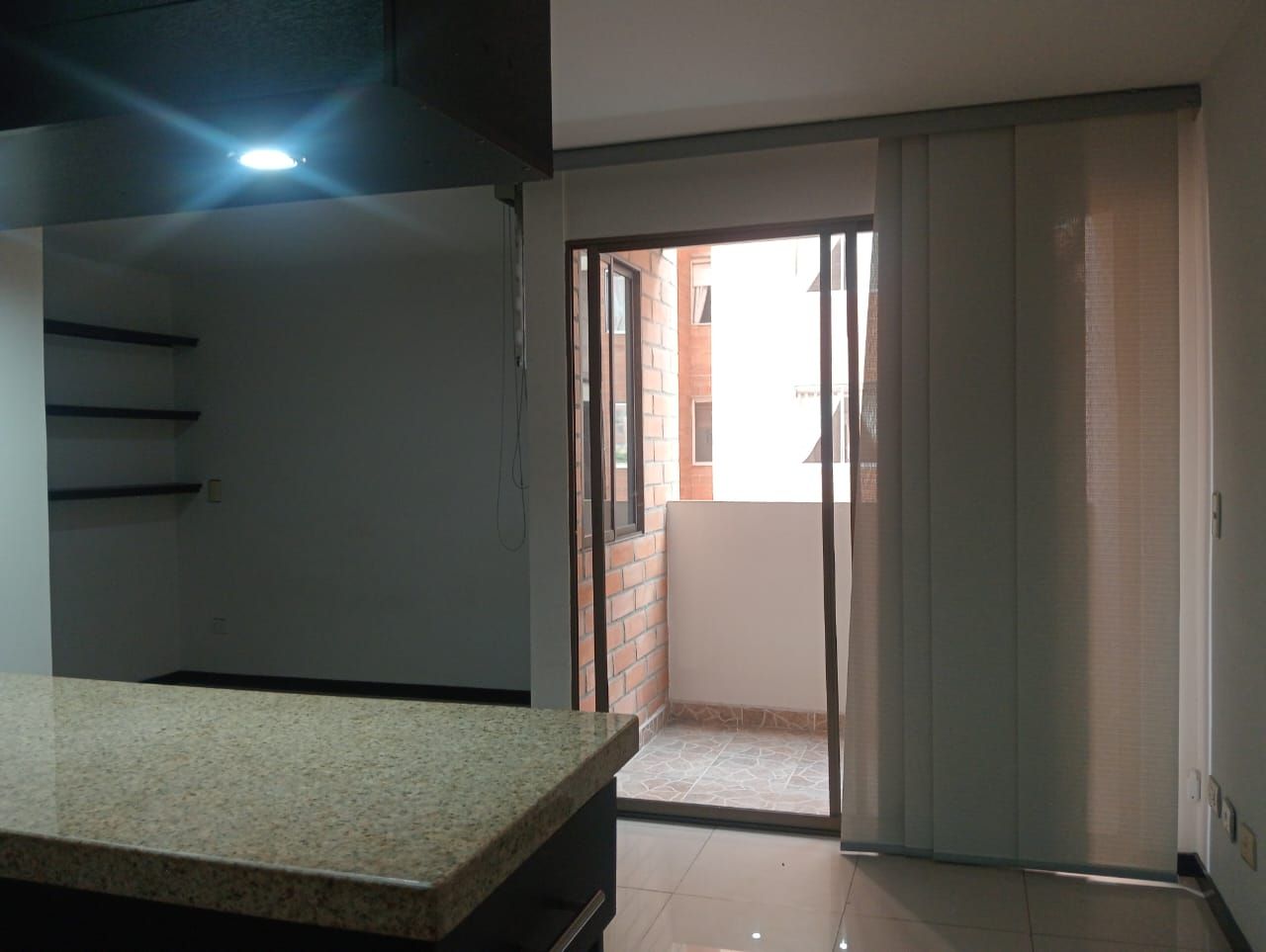 Apartamento en arriendo Antioquia Medellín Las Acacias 36 m2 Habitaciones 1 Baños 1 Garajes 1 Precio $2200000