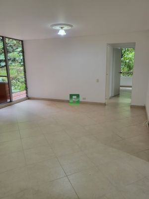 Apartamento en arriendo Antioquia Medellín Urbanizacion Crucero Del Sur 110 m2 Habitaciones 3 Baños 2 Garajes 1 Precio $4350000