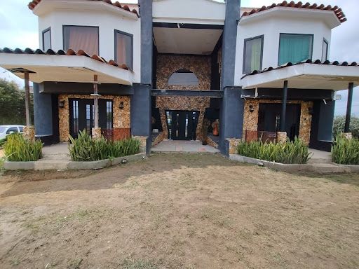 Finca en arriendo Antioquia San Vicente San Vicente 200 m2 Habitaciones 2 Baños 3 Garajes 0 Precio $4000000