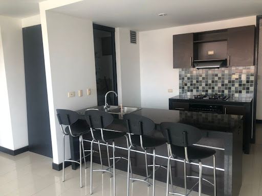 Apartamento en arriendo Antioquia Medellín Alejandria 70 m2 Habitaciones 2 Baños 2 Garajes 1 Precio $3800000