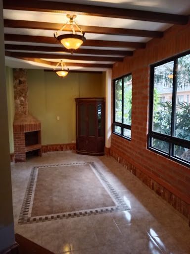 Casa en venta Antioquia Sabaneta Tres Esquinas 283 m2 Habitaciones 4 Baños 4 Garajes 2 Precio $990000000