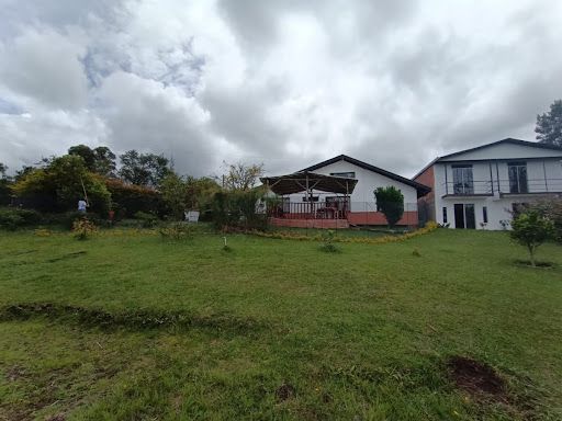 Finca en arriendo Antioquia Marinilla Marinilla 460 m2 Habitaciones 6 Baños 4 Garajes 0 Precio $5200000
