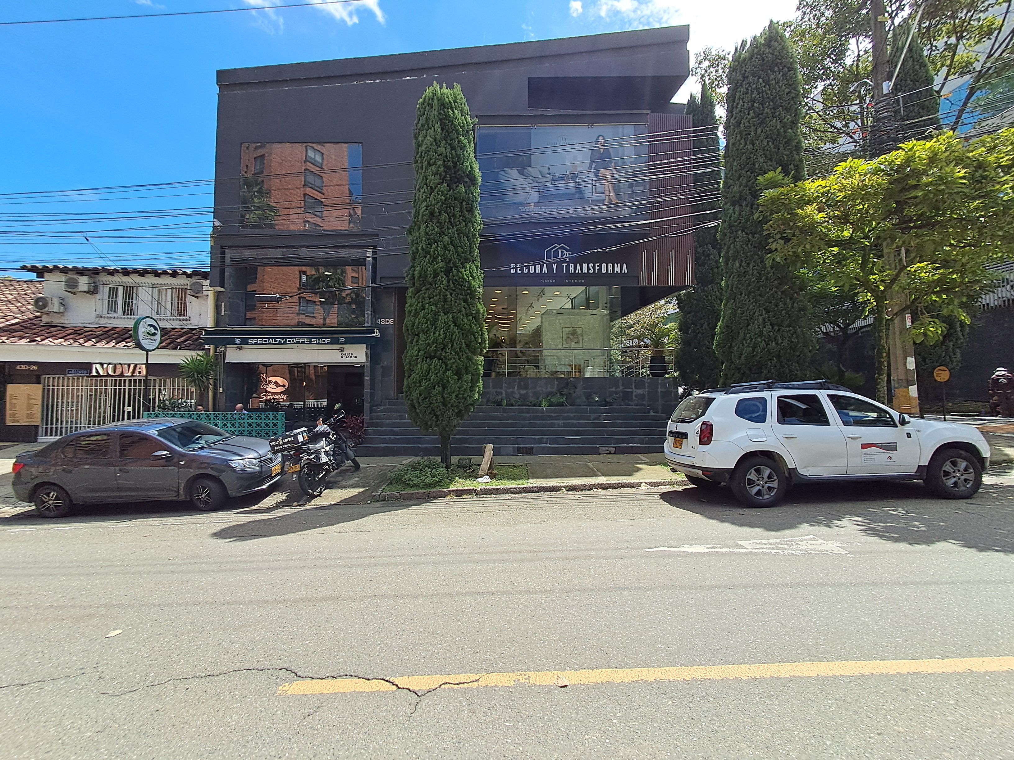 Local en arriendo Antioquia Medellín Patio Bonito 600 m2 Habitaciones 0 Baños 2 Garajes 0 Precio $33000000