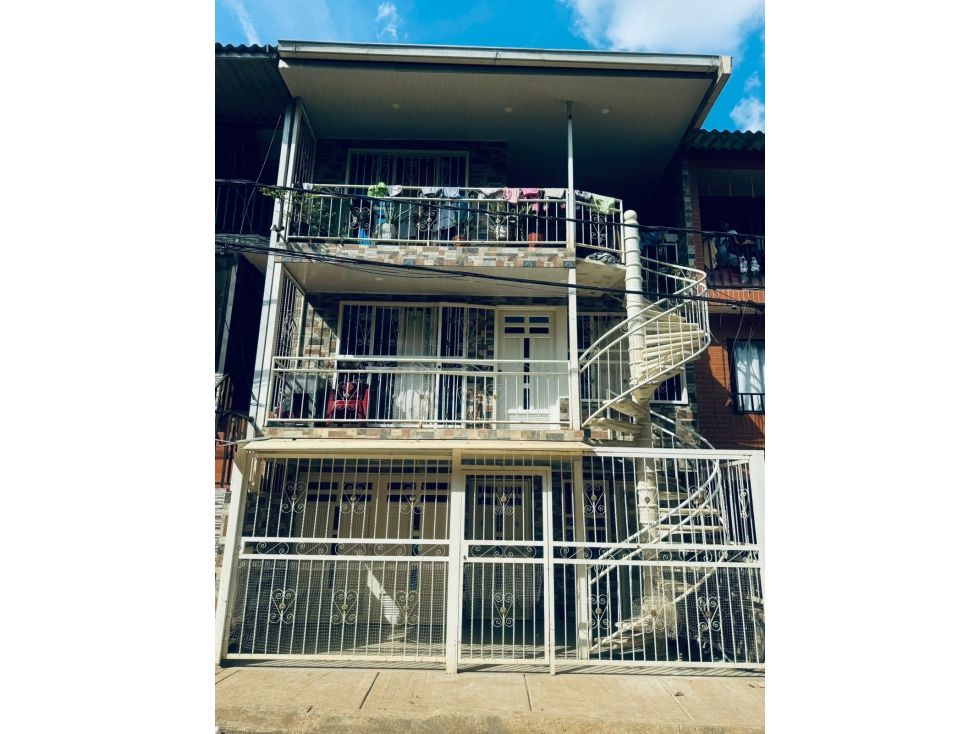 Casa en venta Valle Del Cauca Cali Meléndez 400 m2 Habitaciones 6 Baños 7 Garajes 1 Precio $649500000