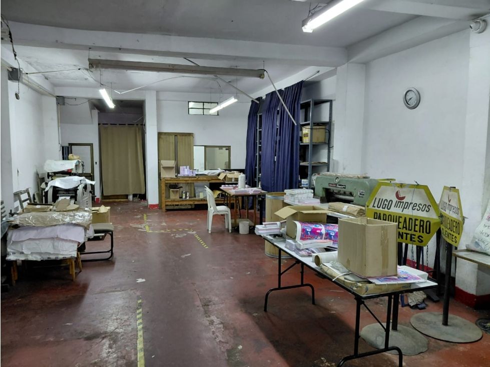 Bodega en venta Valle Del Cauca Cali El Piloto 350 m2 Habitaciones 0 Baños 2 Garajes 2 Precio $650000000