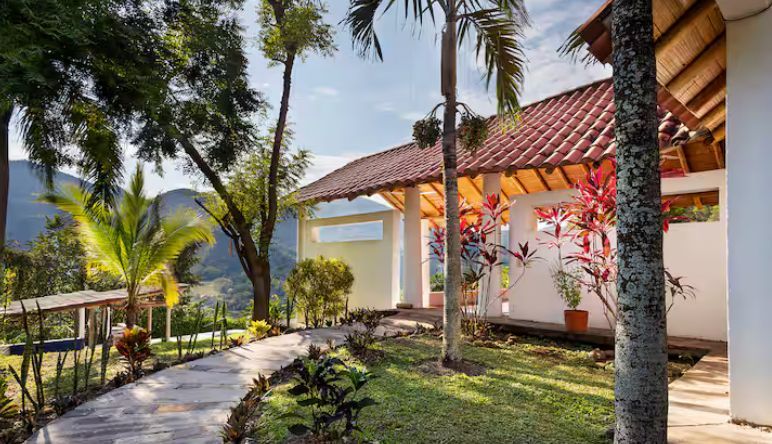 Casa en venta Cundinamarca Apulo Apulo 306 m2 Habitaciones 4 Baños 5 Garajes 5 Precio $1450000000