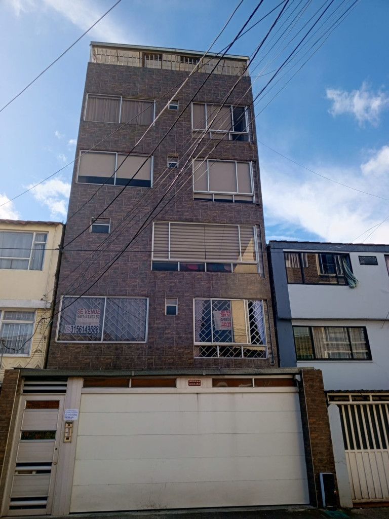 Apartaestudio en venta Cundinamarca Bogotá Santa Helenita 30 m2 Habitaciones 1 Baños 1 Garajes 0 Precio $170000000