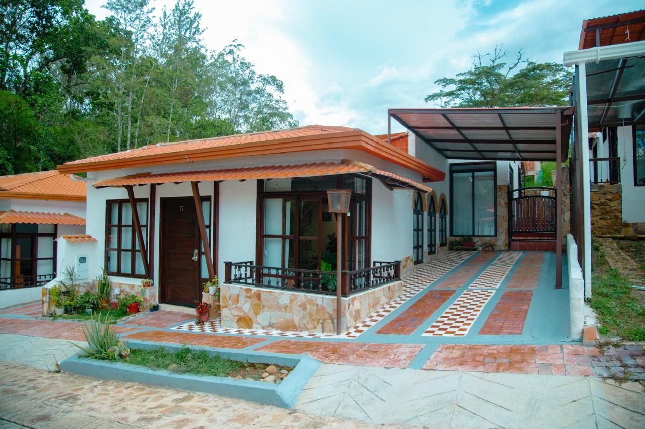 Casa en venta Santander Valle De San José Valle De San José 200 m2 Habitaciones 3 Baños 2 Garajes 2 Precio $378000000