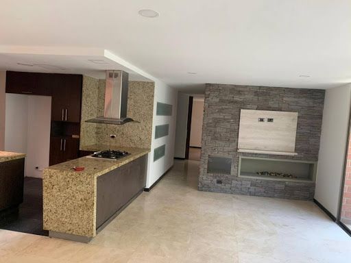 Apartamento en arriendo Antioquia Medellín Laureles 105 m2 Habitaciones 3 Baños 2 Garajes 1 Precio $3800000