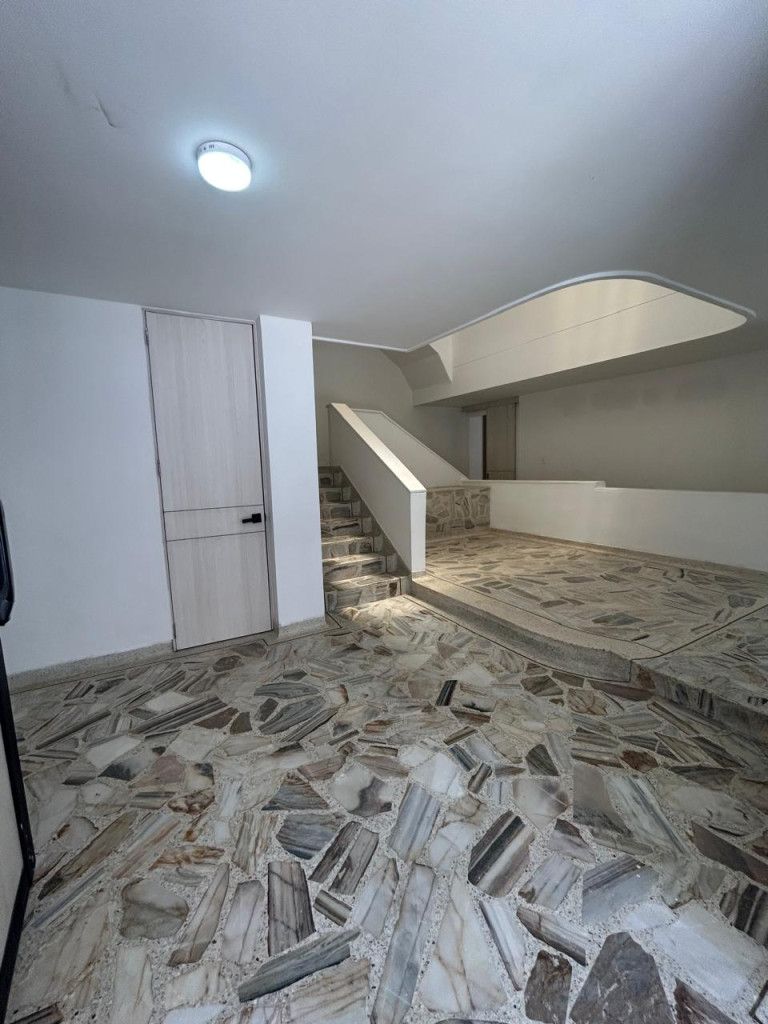 Casa en venta Valle Del Cauca Cali Belén 600 m2 Habitaciones 5 Baños 5 Garajes 2 Precio $2800000000