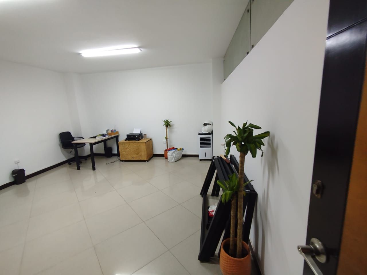 Oficina en arriendo Antioquia Medellín Urbanizacion Los Pinos 22 m2 Habitaciones 0 Baños 1 Garajes 0 Precio $1450000