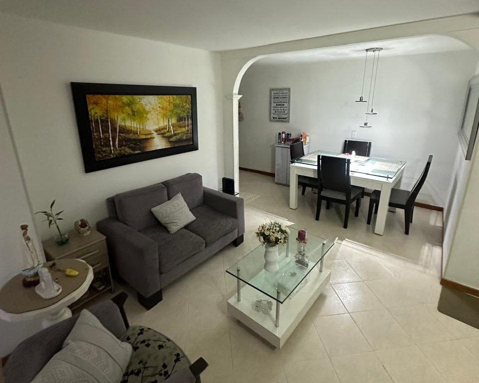 Apartamento en venta Antioquia Medellín La Mota 63 m2 Habitaciones 3 Baños 2 Garajes 1 Precio $425000000