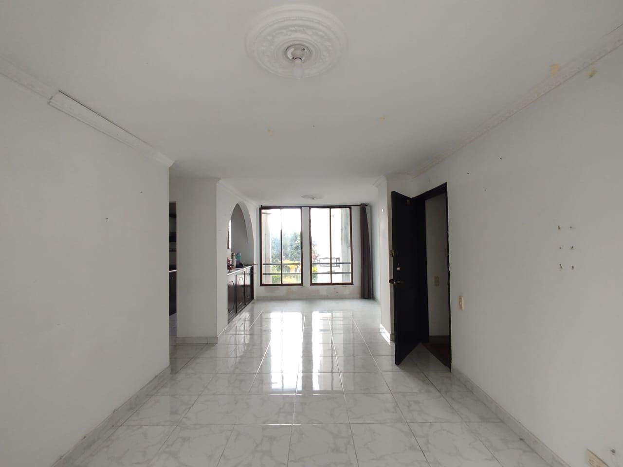 Apartamento en arriendo Risaralda Pereira Los Alamos 83 m2 Habitaciones 3 Baños 2 Garajes 1 Precio $2000000