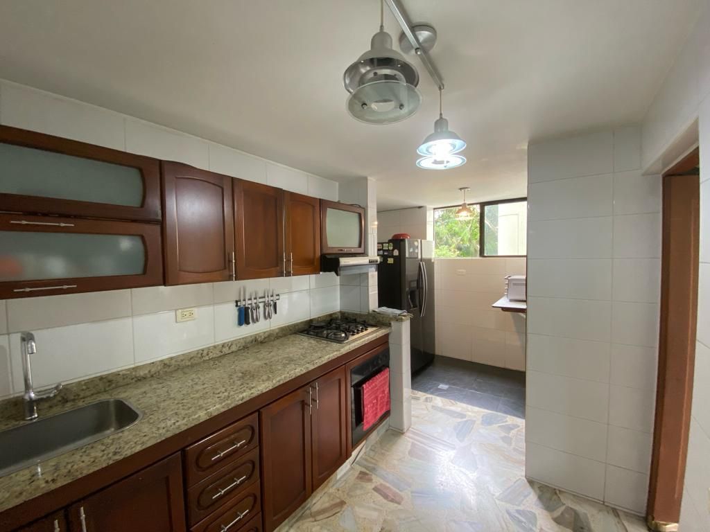 Apartamento en venta Valle Del Cauca Cali Bosques Del Limonar 93 m2 Habitaciones 3 Baños 2 Garajes 1 Precio $450000000
