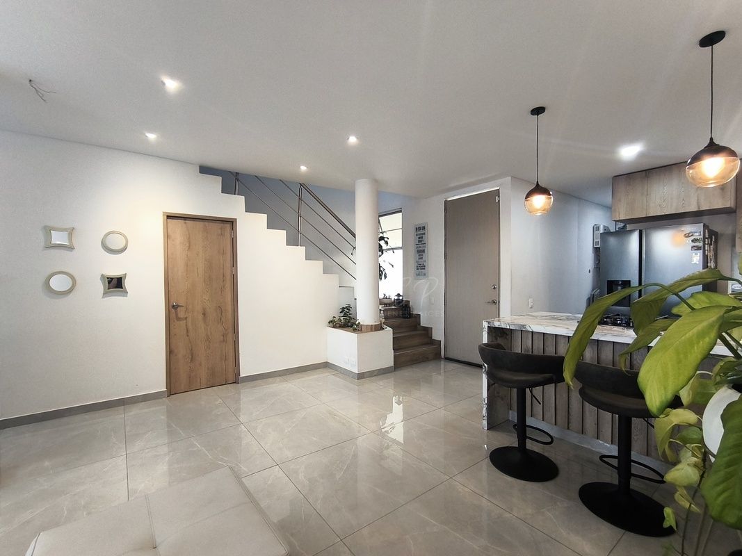 Casa en venta Valle Del Cauca Jamundí Cr Castillo La Herreria Ii 125 m2 Habitaciones 3 Baños 3 Garajes 2 Precio $490000000