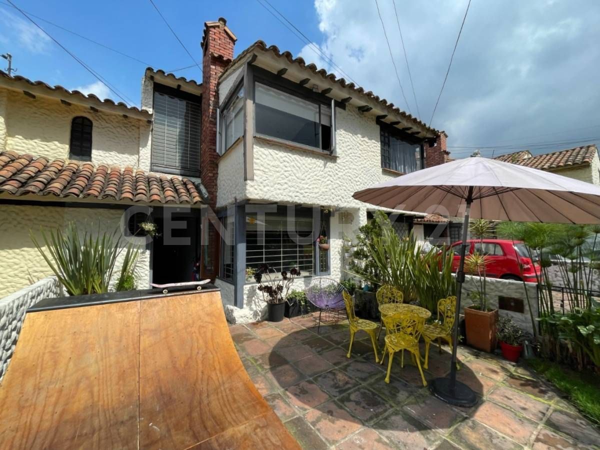 Casa en venta Cundinamarca Bogotá Puente Largo 210 m2 Habitaciones 3 Baños 3 Garajes 2 Precio $980000000
