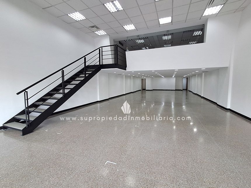 Bodega en arriendo Antioquia Medellín Shellmar 316 m2 Habitaciones 0 Baños 6 Garajes 2 Precio $25342000