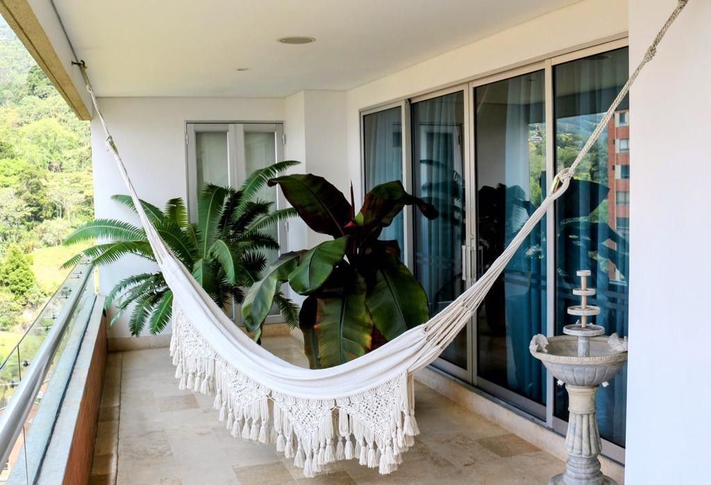 Apartamento en venta Antioquia Medellín Los Naranjos 408 m2 Habitaciones 5 Baños 5 Garajes 4 Precio $3400000000