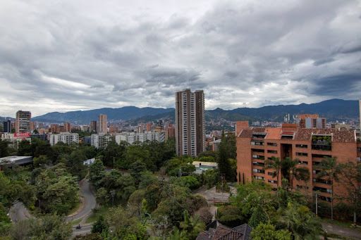 Apartamento en arriendo Antioquia Medellín El Tesoro 300 m2 Habitaciones 3 Baños 4 Garajes 3 Precio $11500000
