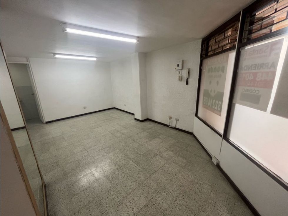 Local en arriendo Antioquia Envigado Portal Sur 20 m2 Habitaciones 0 Baños 1 Garajes 0 Precio $1800000