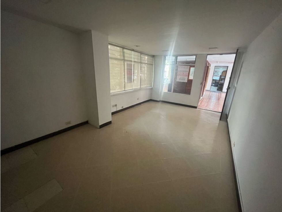 Local en arriendo Antioquia Envigado El Portal 20 m2 Habitaciones 0 Baños 1 Garajes 0 Precio $1700000