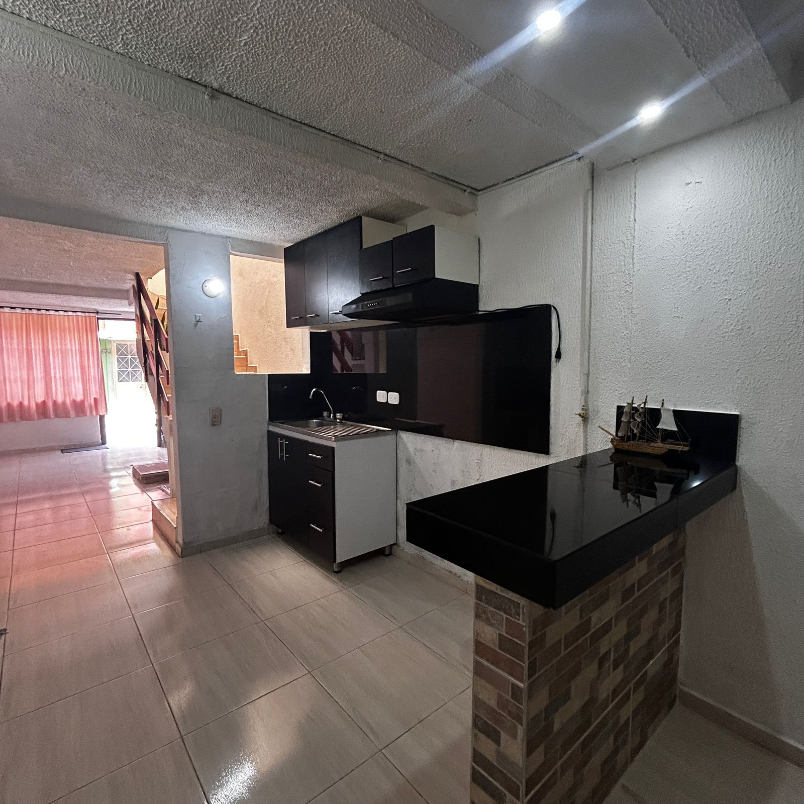 Casa en arriendo Cundinamarca Mosquera El Bremen I 72 m2 Habitaciones 3 Baños 2 Garajes 0 Precio $1300000