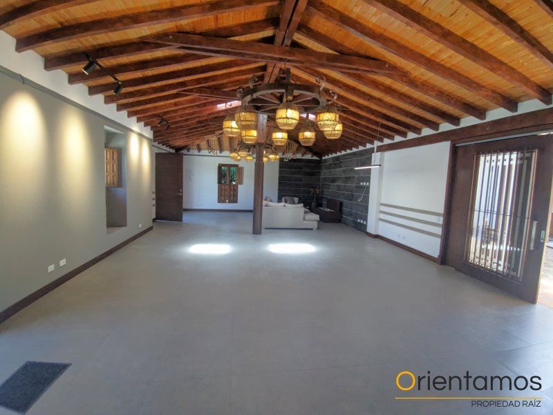 Local en arriendo Antioquia El Carmen De Viboral Vereda Guamito 220 m2 Habitaciones 0 Baños 1 Garajes 0 Precio $12000000