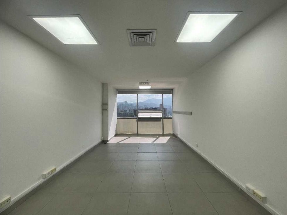 Oficina en venta Antioquia Envigado Zona Centro 29 m2 Habitaciones 0 Baños 1 Garajes 1 Precio $260000000