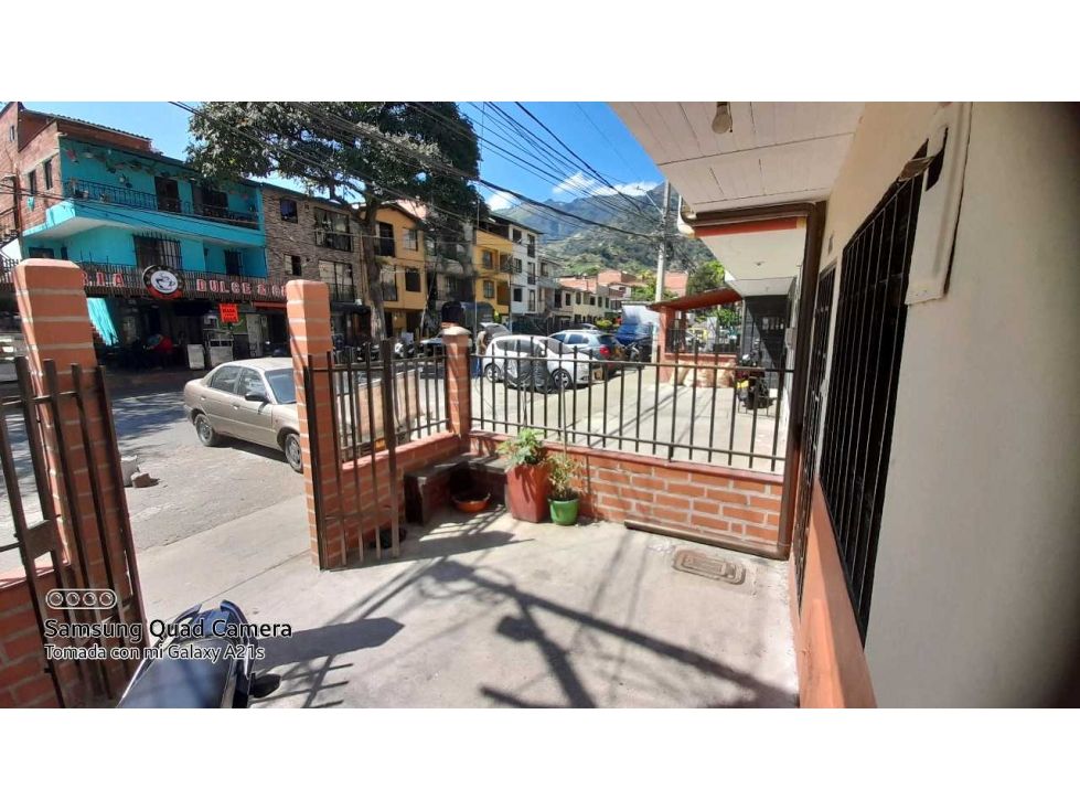 Casa en venta Antioquia Bello Urbanización Villa María 120 m2 Habitaciones 6 Baños 2 Garajes 1 Precio $360000000