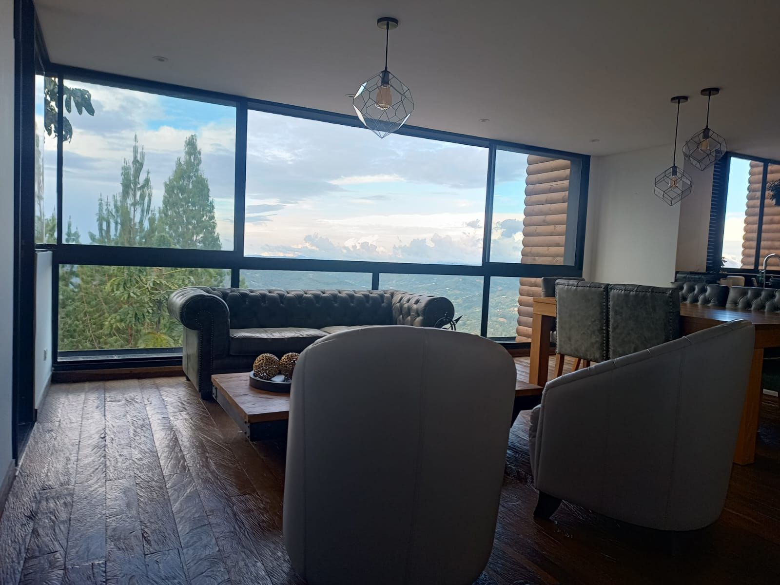 Apartamento en venta Antioquia El Retiro El Retiro 120 m2 Habitaciones 2 Baños 3 Garajes 2 Precio $1150000000