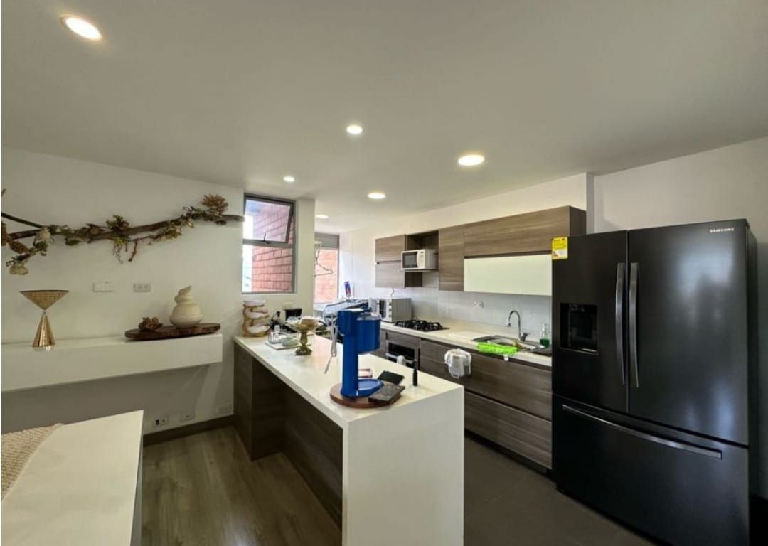 Apartamento en venta Antioquia Envigado El Esmeraldal 90 m2 Habitaciones 2 Baños 2 Garajes 2 Precio $760000000