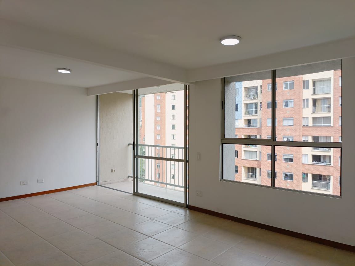 Apartamento en arriendo Antioquia Medellín Diego Echavarria 80 m2 Habitaciones 3 Baños 2 Garajes 1 Precio $3400000