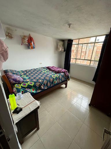 Casa en venta Cundinamarca Madrid San José 180 m2 Habitaciones 8 Baños 4 Garajes 1 Precio $550000000