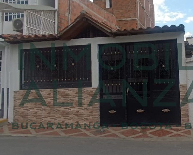 Casa en venta Santander Girón El Poblado 85 m2 Habitaciones 3 Baños 2 Garajes 1 Precio $315000000