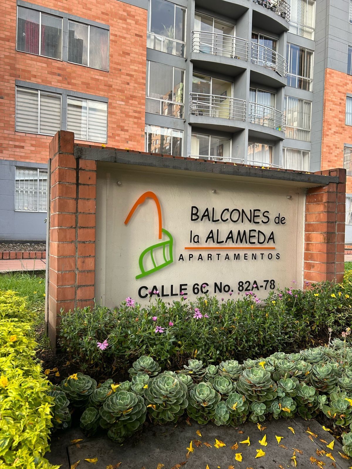 Apartamento en venta Cundinamarca Bogotá Cjr Balcones De La Alameda 57 m2 Habitaciones 3 Baños 2 Garajes 1 Precio $320000000