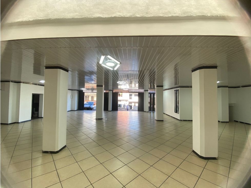 Local en arriendo o venta Antioquia Rionegro Rionegro 250 m2 Habitaciones 0 Baños 2 Garajes 0 Precio venta $850000000 Precio arriendo $8000000