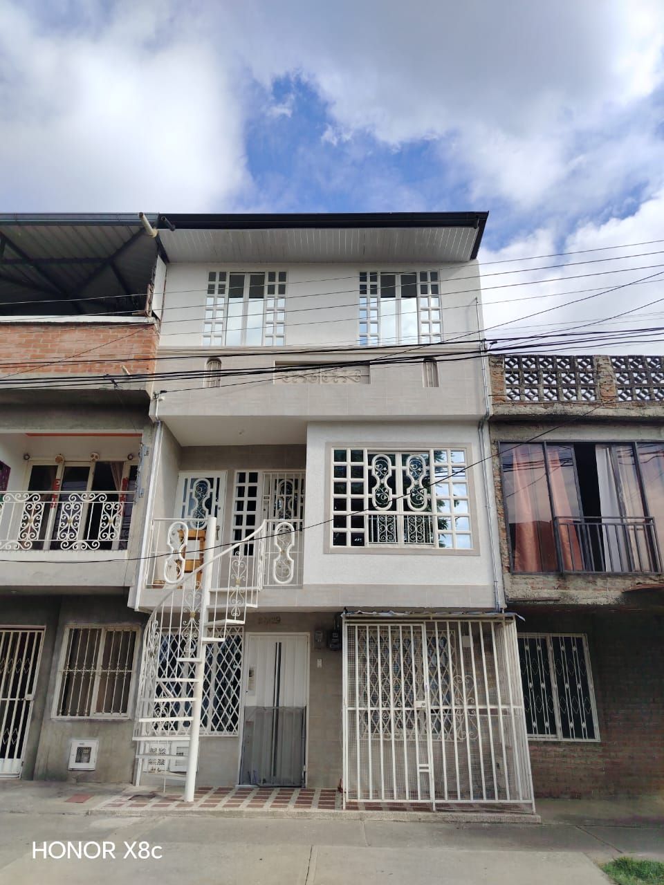 Edificio en venta Valle Del Cauca Palmira La Esperanza 165 m2 Habitaciones 6 Baños 3 Garajes 1 Precio $300000000